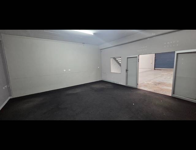 720M² WAREHOUSE TO LET IN RIVERSIDE PARK